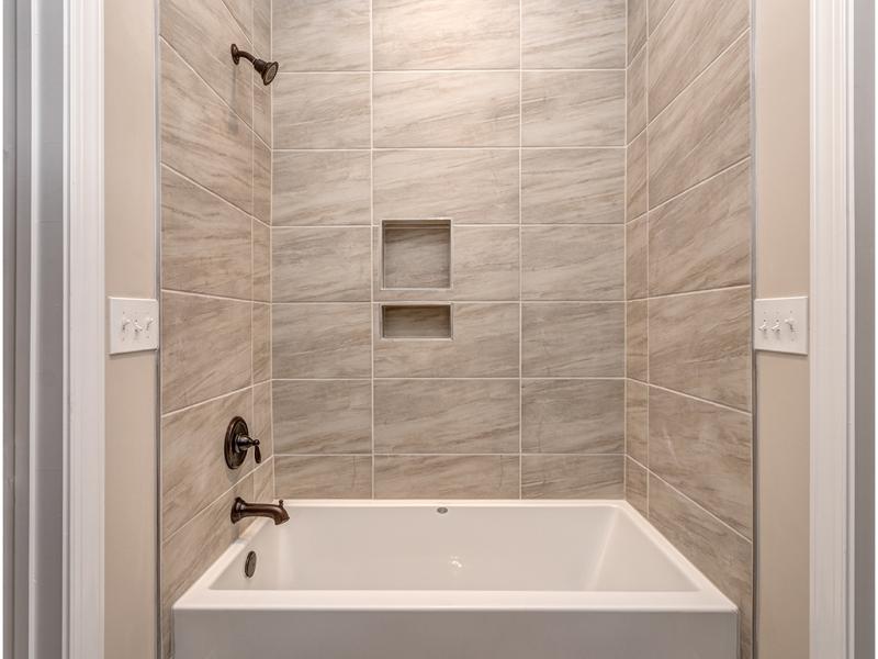 579HighlandRidgePt-51Bathroom