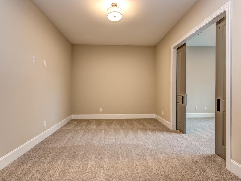 579HighlandRidgePt-58Family-Room